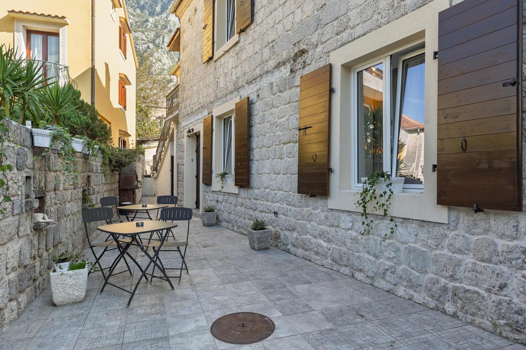 Verdi Kotor Exteriér fotografie