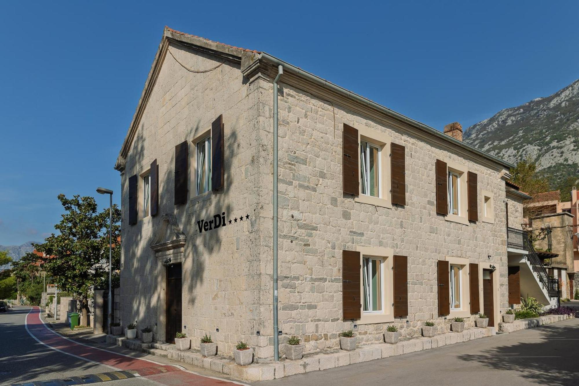 Verdi Kotor Exteriér fotografie