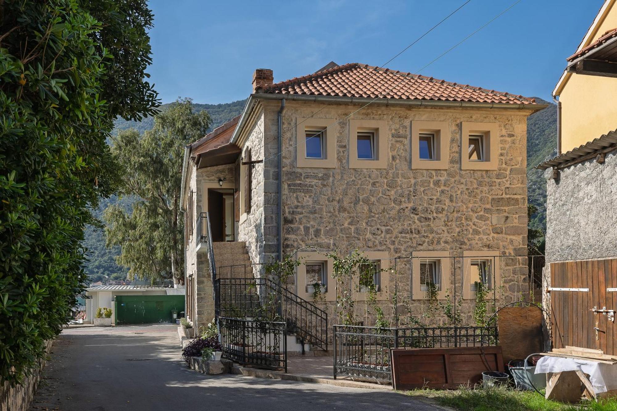 Verdi Kotor Exteriér fotografie