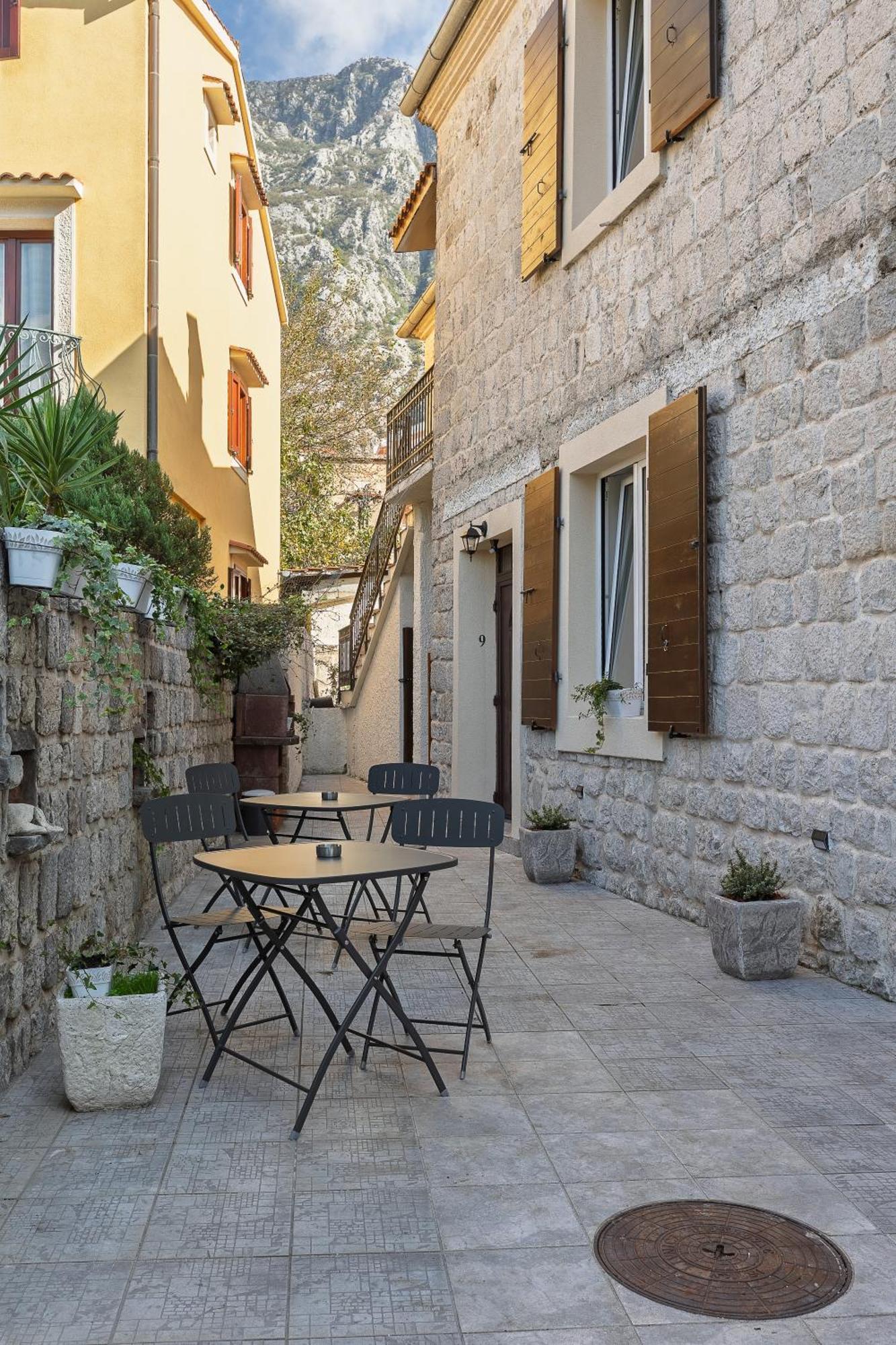 Verdi Kotor Exteriér fotografie