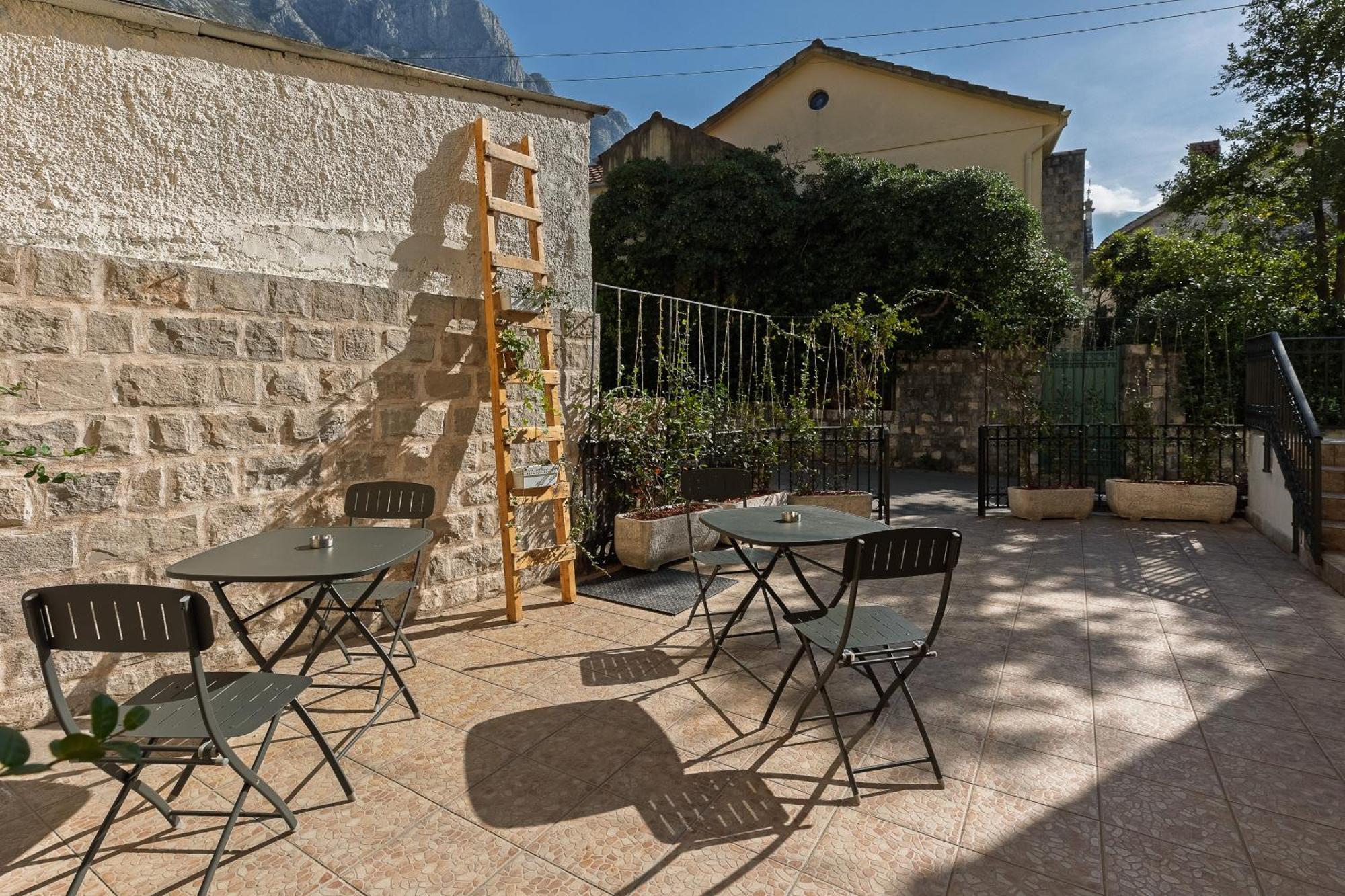 Verdi Kotor Exteriér fotografie