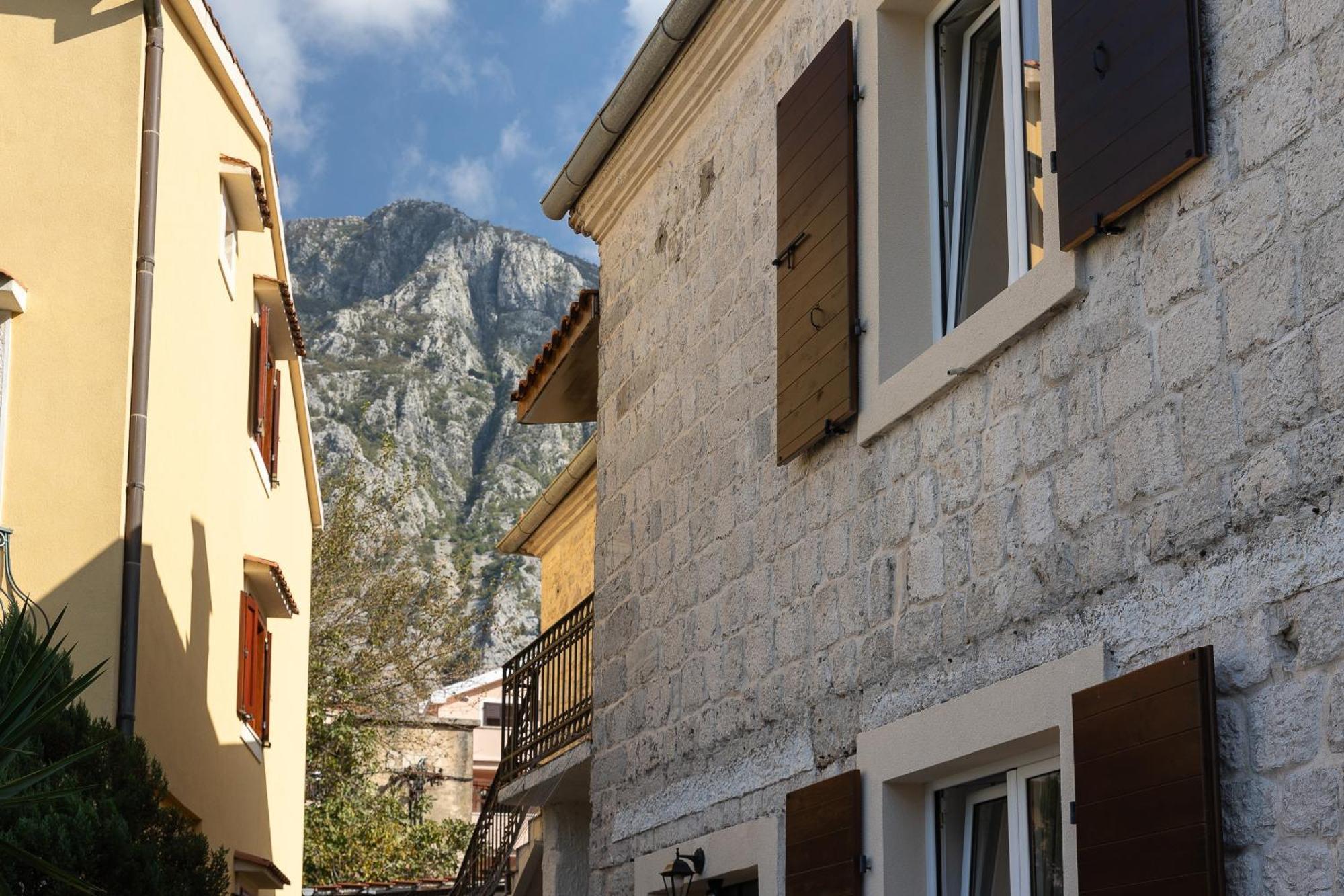 Verdi Kotor Exteriér fotografie