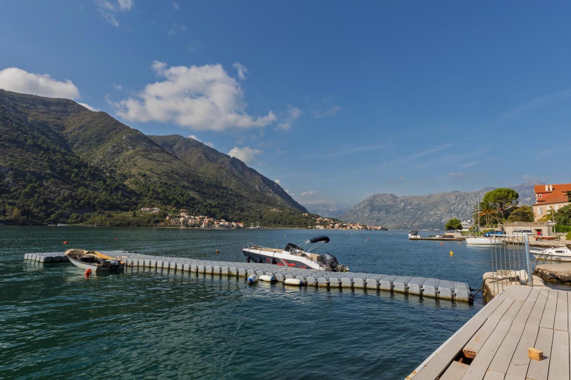Verdi Kotor Exteriér fotografie