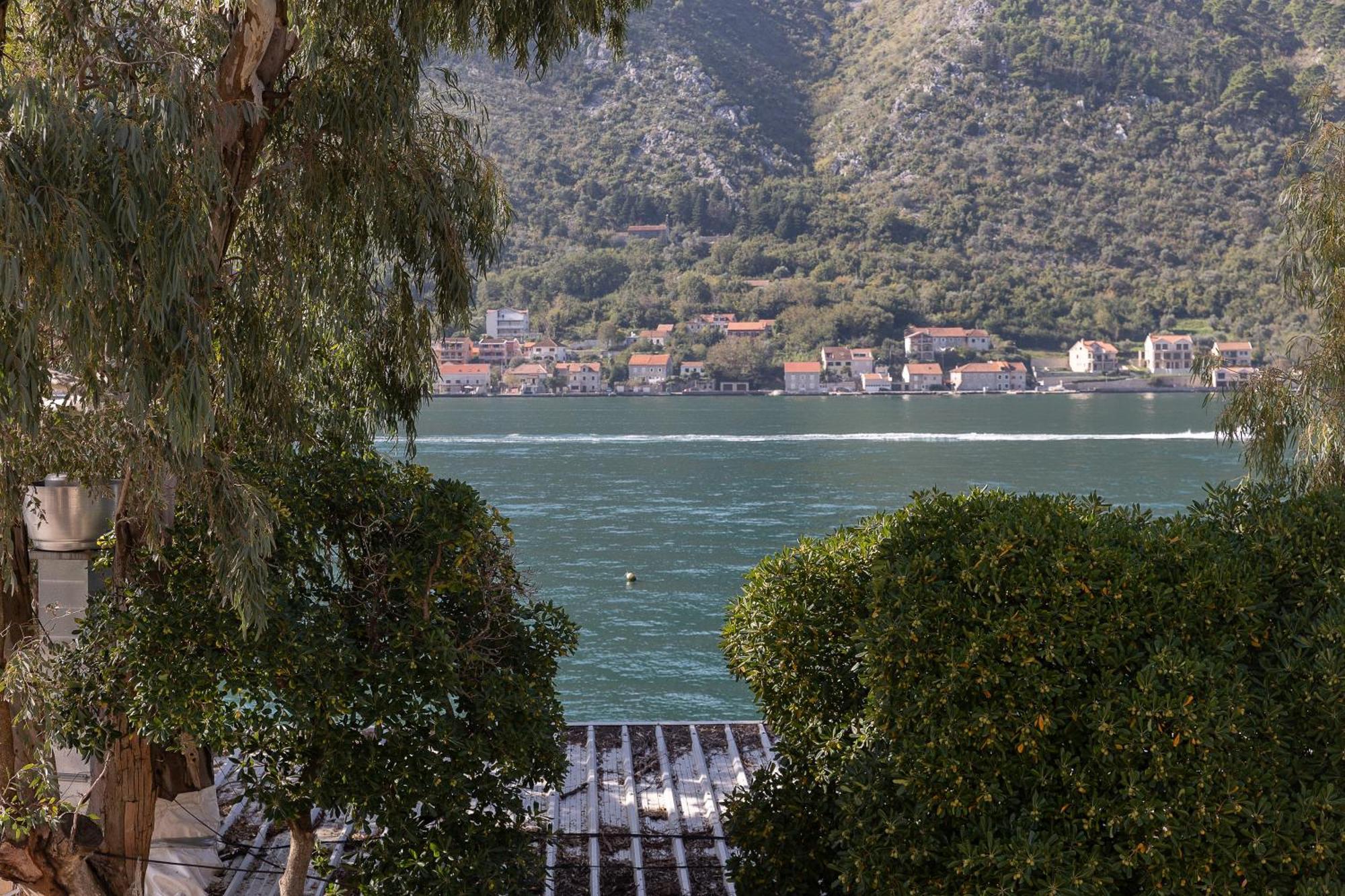 Verdi Kotor Exteriér fotografie