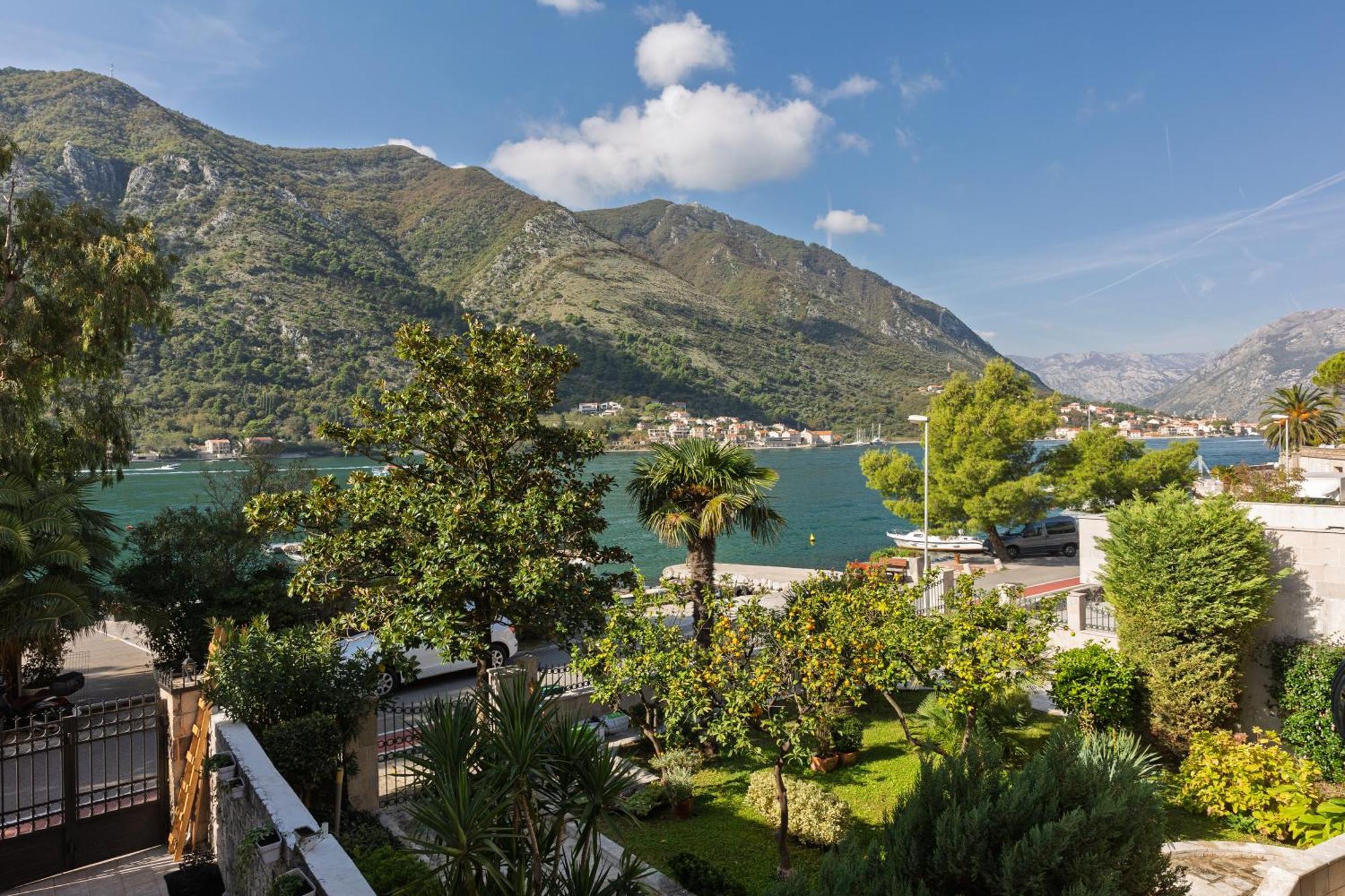 Verdi Kotor Exteriér fotografie